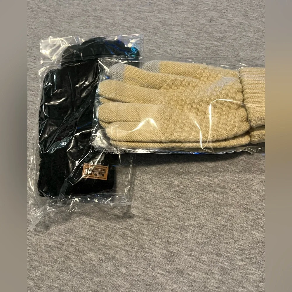 Women’s Gloves Two Pair‎ New